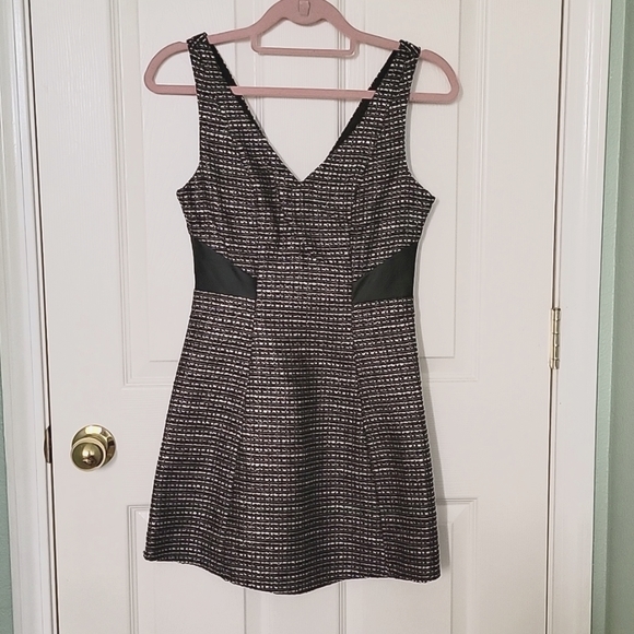 BCBGeneration Dresses & Skirts - BCBGeneration tweed party dress Size 2